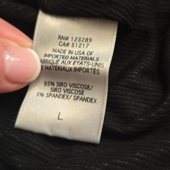 MICHAEL Lauren Yoga Thumb Hole Cuff Black Off-Shoulder Women's Knit SHIRT L EUC - Picture 4 of 5